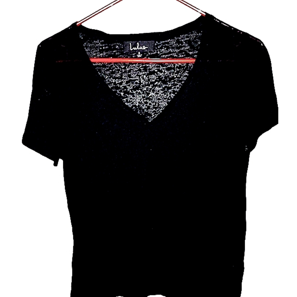 Lulus  t shirt black pull over cement design s